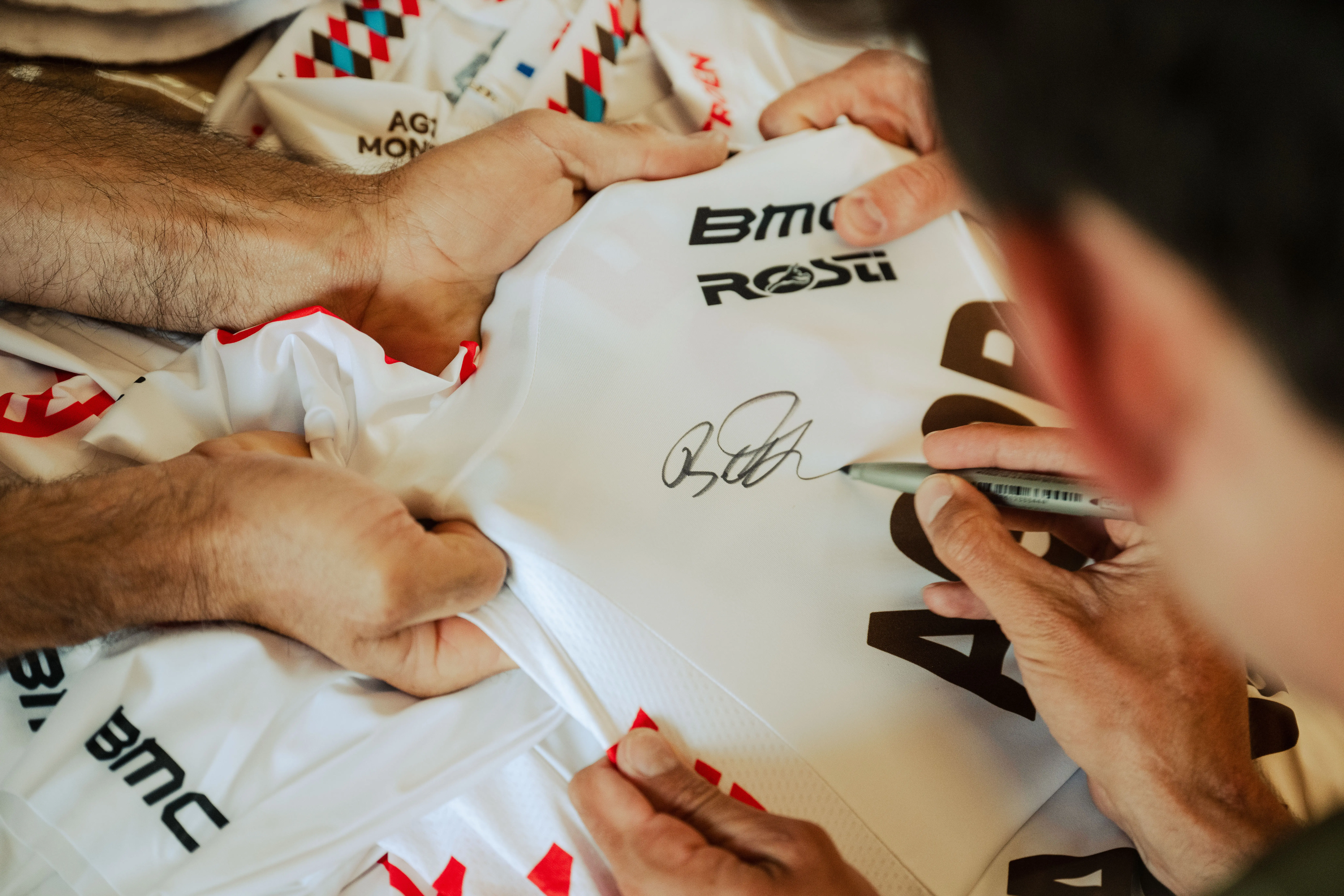 Gagnez un maillot dédicacé !