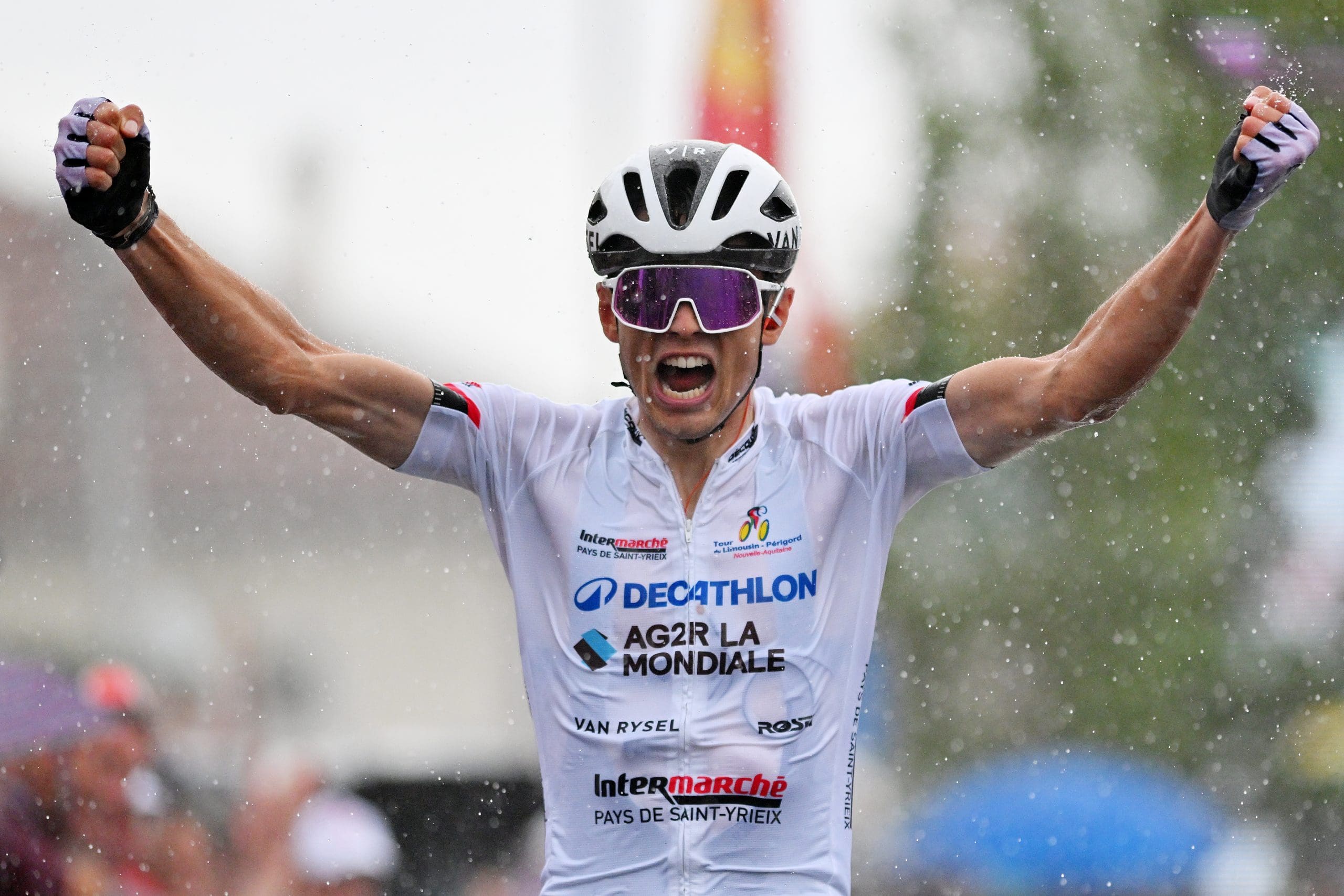 Alex Baudin nouveau leader du Tour du Limousin après sa victoire lors de la deuxième étape